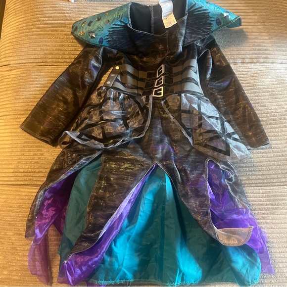 Disney Other - Disney’s Descendants The Rise of Red Cosplay Costume Girls Size 7-8 Years Old